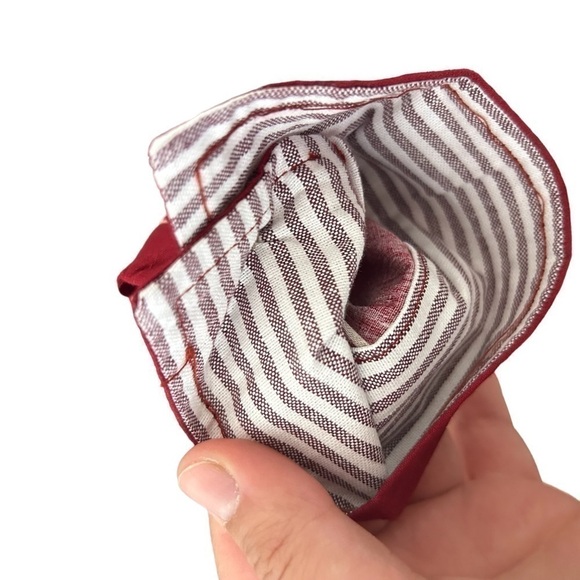 2/$30 Eighth Avenue 100% Cotton Lightweight Red Floral Button Shirt Down Unisex - Picture 12 of 16